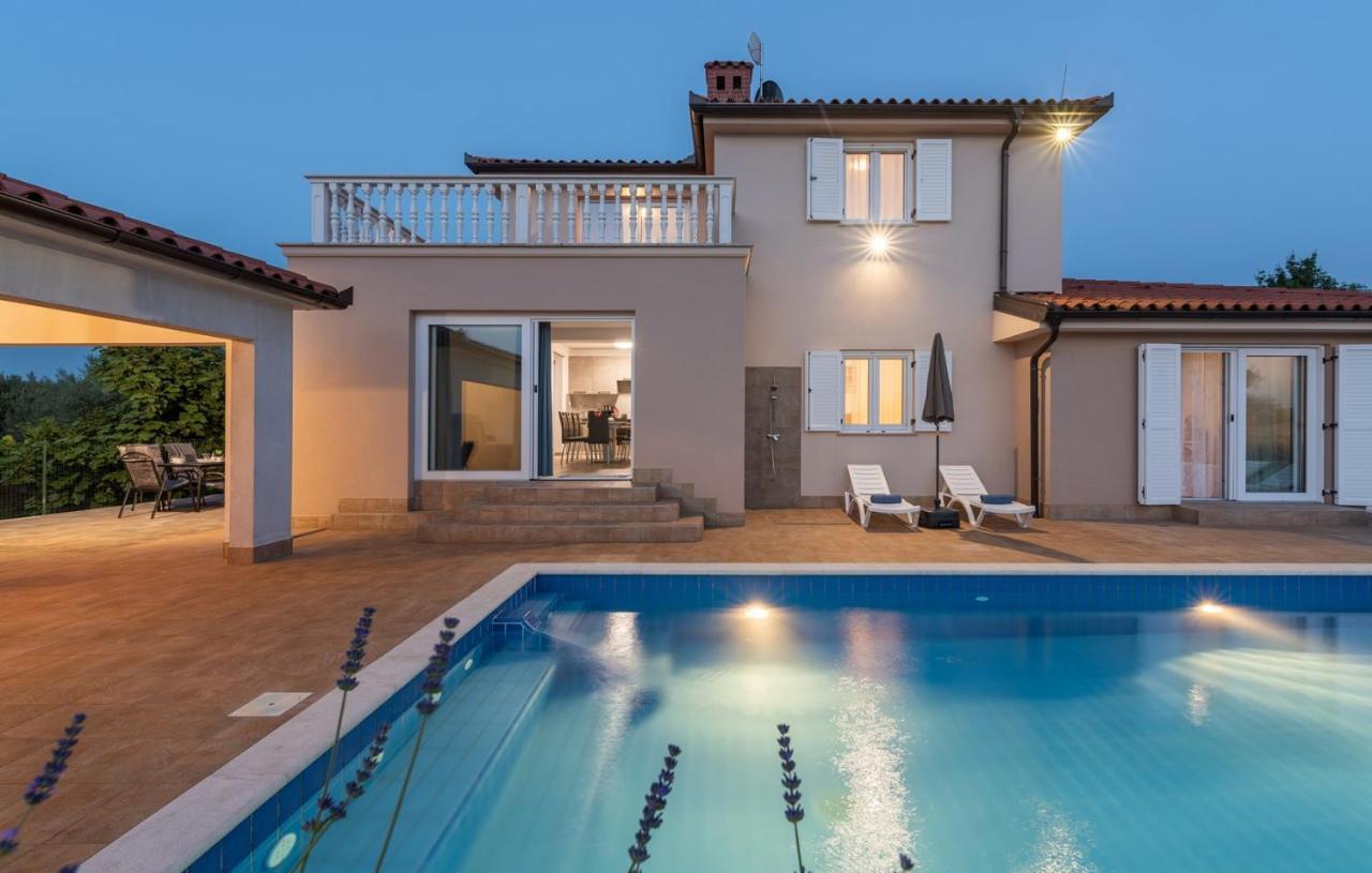 Villa Buroli With Pool, Sauna And Jacuzzi Εξωτερικό φωτογραφία