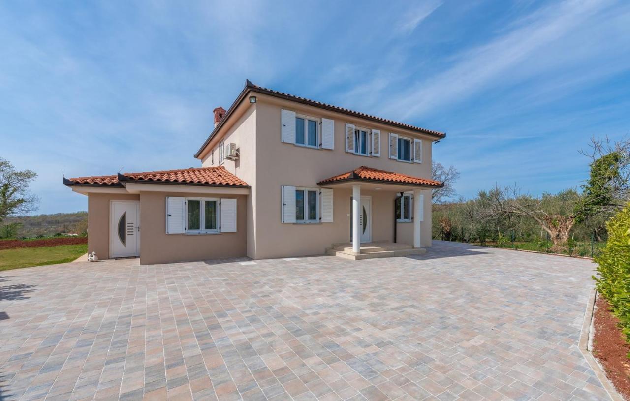 Villa Buroli With Pool, Sauna And Jacuzzi Εξωτερικό φωτογραφία