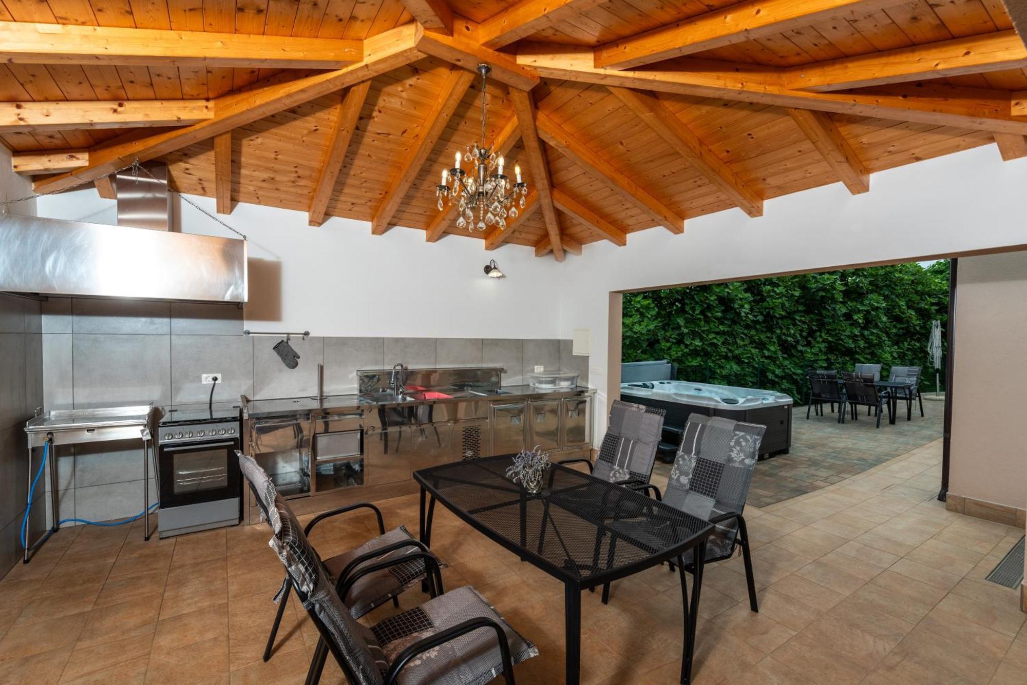 Villa Buroli With Pool, Sauna And Jacuzzi Εξωτερικό φωτογραφία